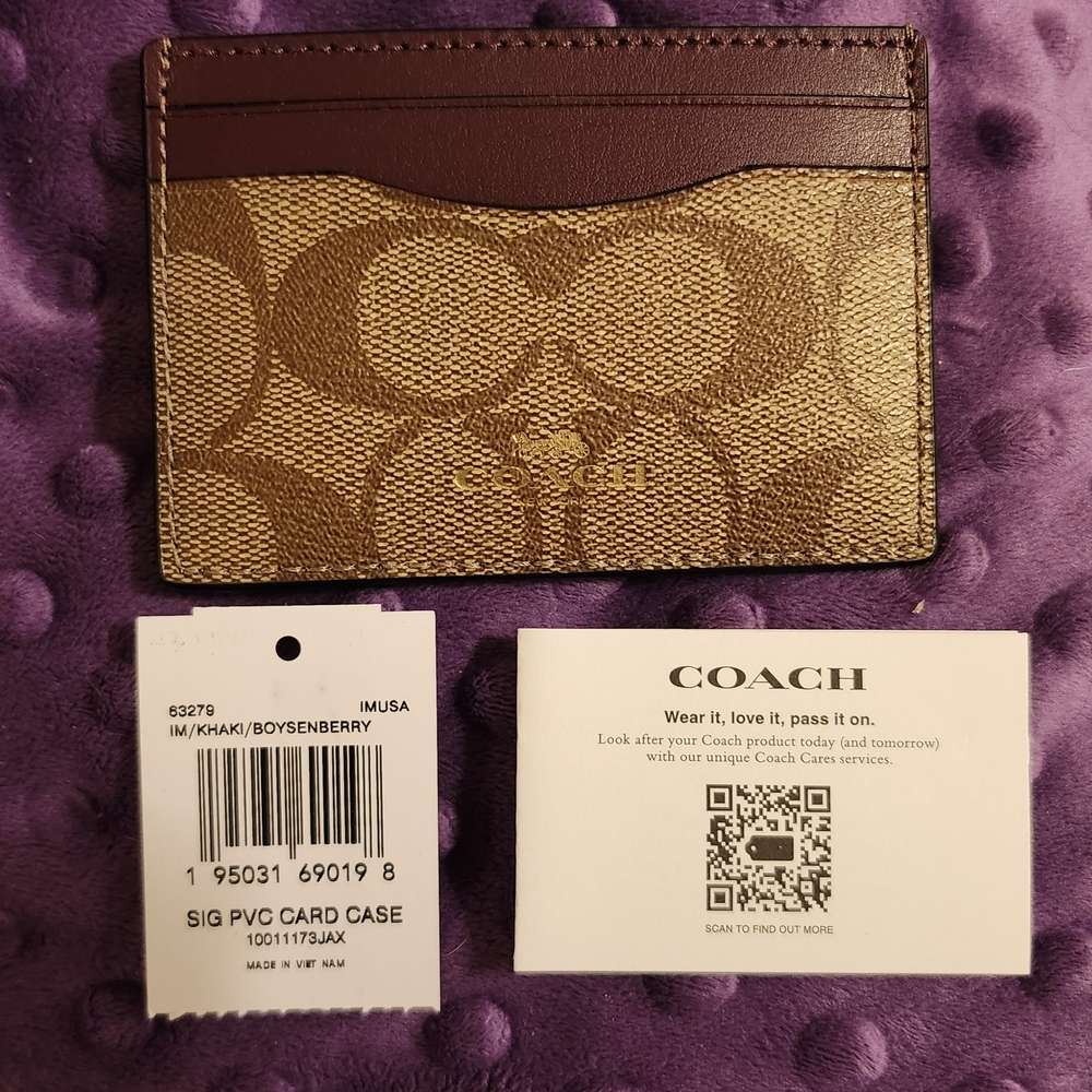 NWT Authentic Coach Signature Card Case in Khaki and Boysenberry - Picture 2 of 7
